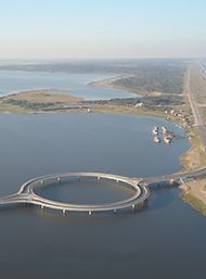 Laguna Garzón Bridge