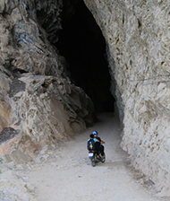 Hang Ban Tham Cave