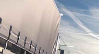 How Commercial Trucking Insurance Minimizes Risks on the Road