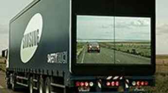 Samsung invents a screen on the back of trucks to show the road ahead