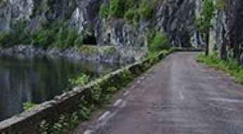 Eidfjordvatnet Old Road