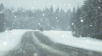 How to Stay Safe on Dangerous Roads: Preparing Your Car for Bad Weather Driving