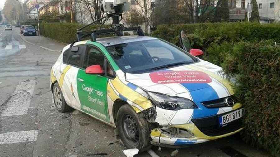 Google Maps Street View car crashes in Serbia