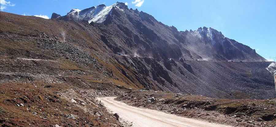 Chola Shan Pass