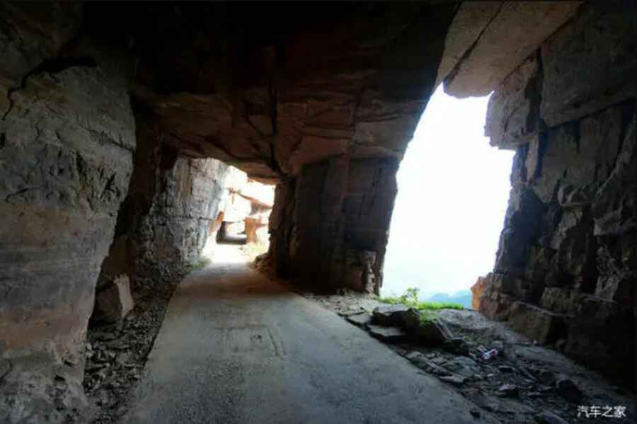 Shangla Wall Tunnel Road