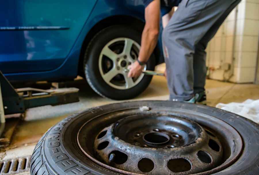5 Things You Need to Know While Buying Tyres