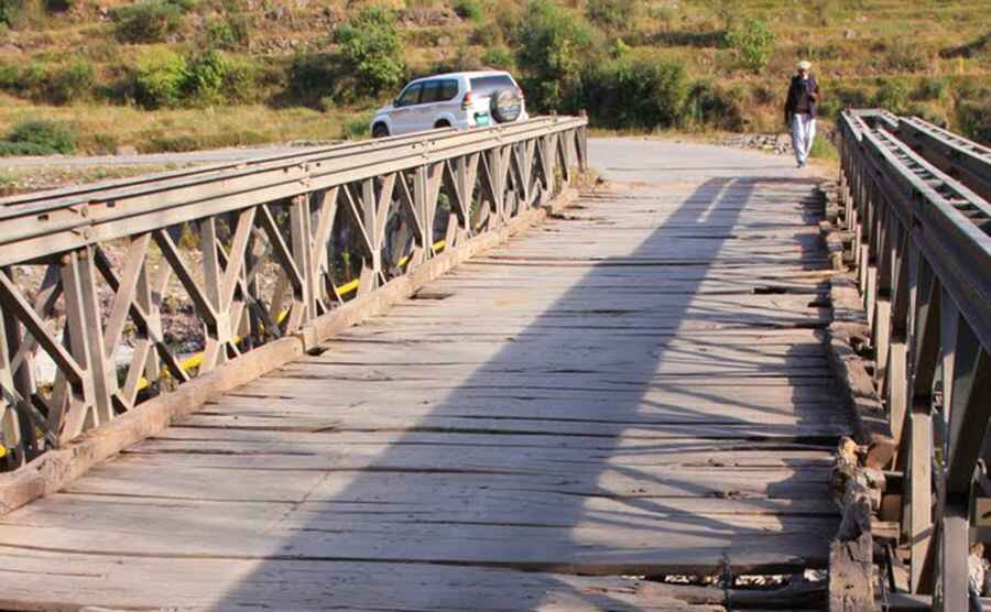 Garhi Dupatta bridge
