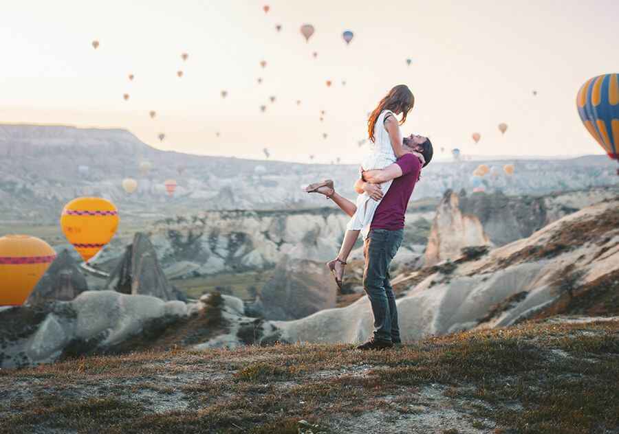 Travel & Dating: 5 Tips for Singles