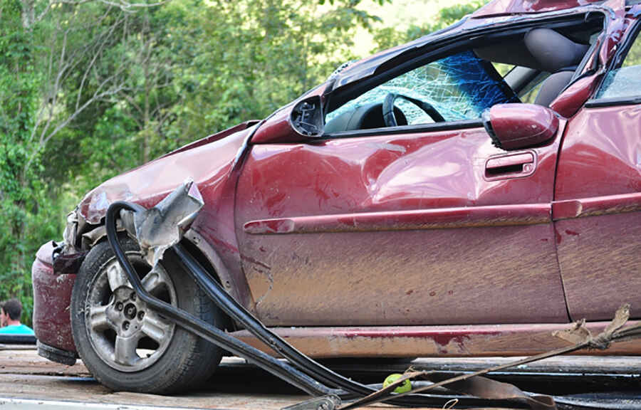 Understanding the Immediate Steps to Take After a Car Accident: A Comprehensive Guide