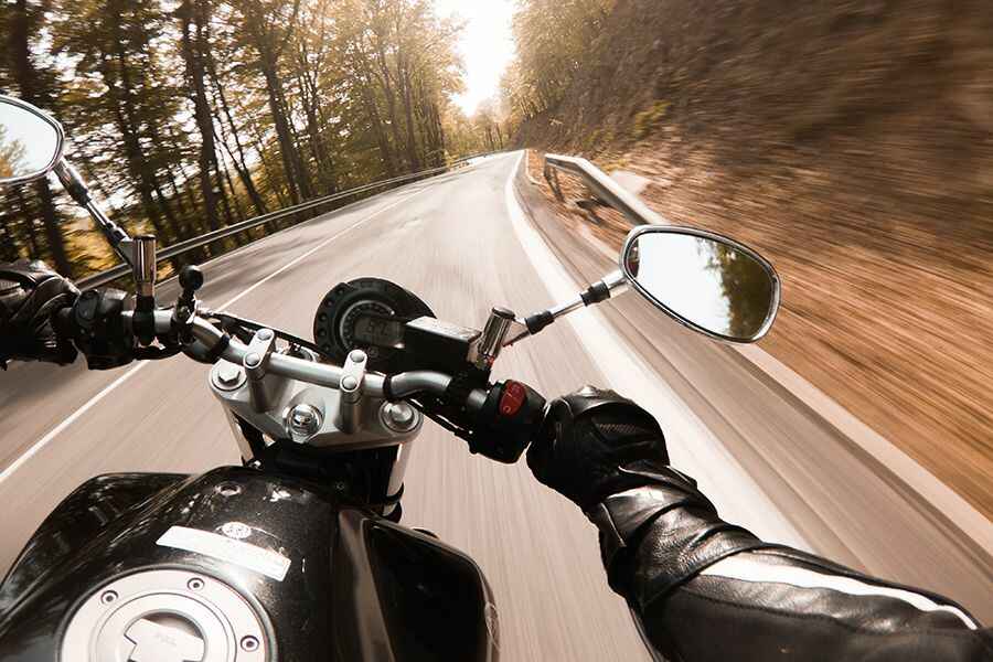 How Can Motorists and Motorcyclists Coexist on the Road?
