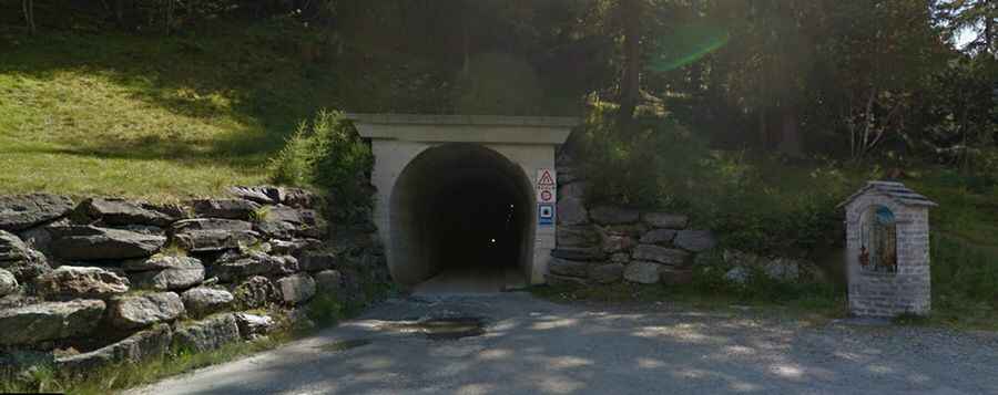 Lago di Luzzone tunnel