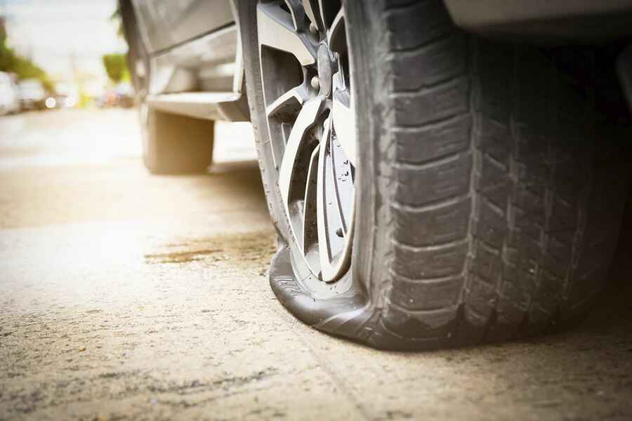 Tips for Making Sure You Are Well-Prepared for a Flat Tyre on a Road Trip