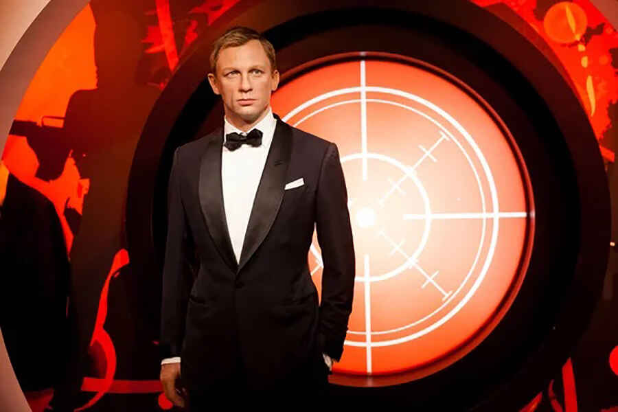 Feel Like James Bond: Embark on the 007 Experience with 15 Iconic Roads