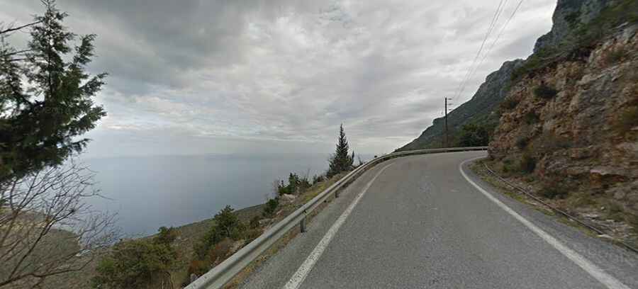 Kyparissi road