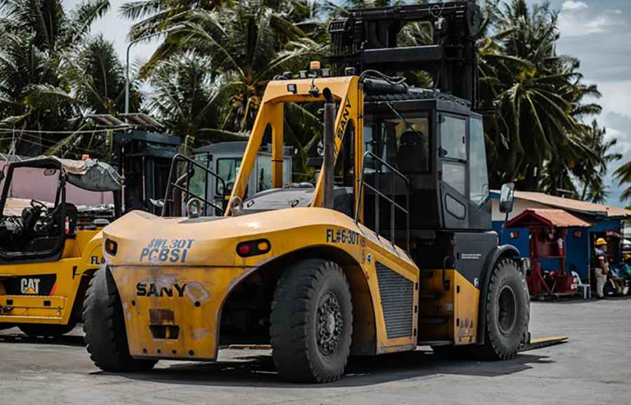 How Forklift Training Improves Roadside Safety
