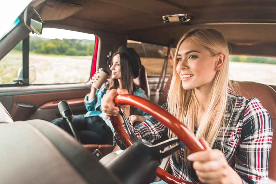 How to Stay Healthy on Long Road Trips: A Traveler’s Essential Guide