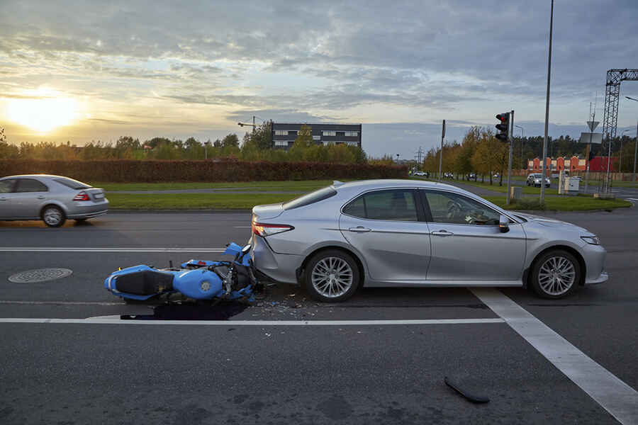 Motorcycle Accident and Helmet Laws: Legal Implications for Riders