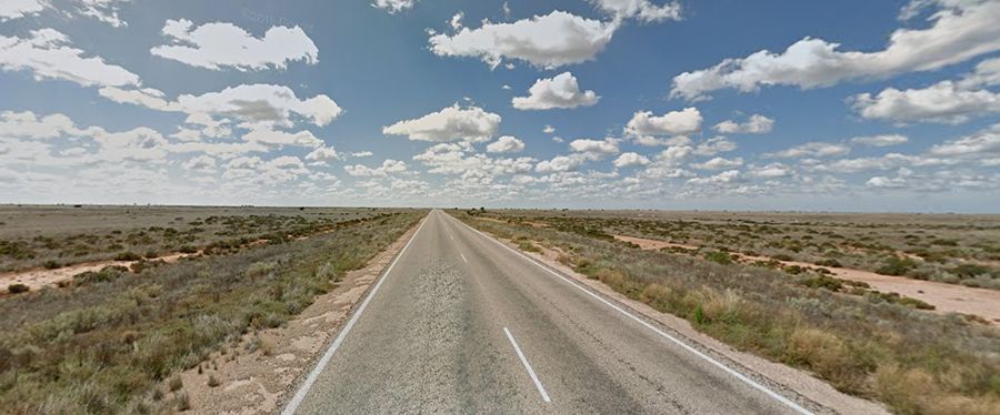 Eyre Highway: 146km (91mi) without any turn