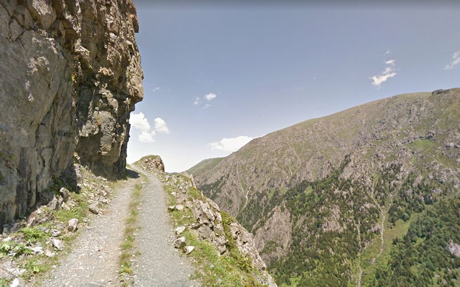 D915 (Bayburt-Of Road) is the most challenging drive in the world