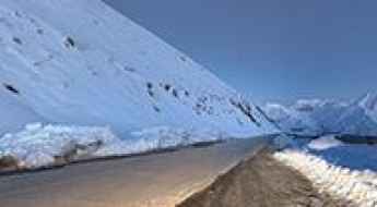 Dizin Road