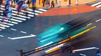How to Stay Safe When Navigating an Intersection as a Motorist