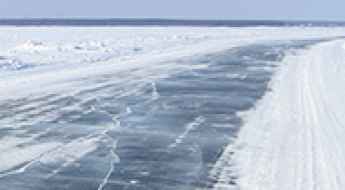 Stay Safe on Ice Roads: 6 Rules Every Driver Should Know