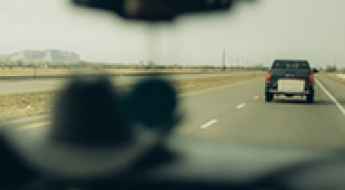 Driving Across America vs. Hiring Cross-Country Relocation Specialists: Which Makes More Sense?