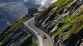 How To Stay Safe When Driving In Remote Locations
