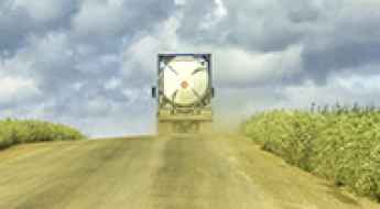 Truckers vs. The Dalton Highway: Alaska’s Most Isolated and Hazardous Road