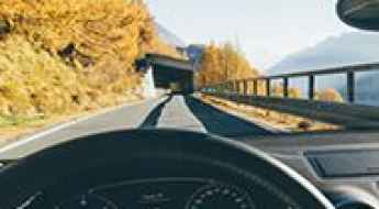 4 Ways Your Windshield Can Be Broken (& Repaired)