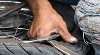What Are the Signs of a Defective Motorcycle Tire?