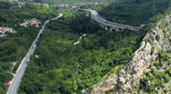 What to Know Before Driving Through Mountain Roads or Rural Highways