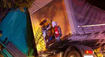 Truck Accident Lawyers: How They’re Different from the Average Personal Injury Attorney