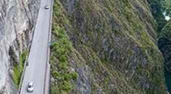 Wanzhang Cliff Highway