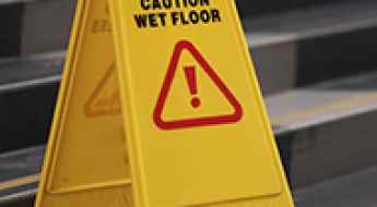 When to Contact a Slip and Fall Accident Lawyer