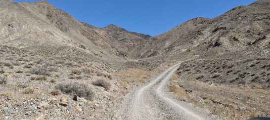 チリ　NEVADA The Wild And Steep Road to Pilot Peak in Mineral County