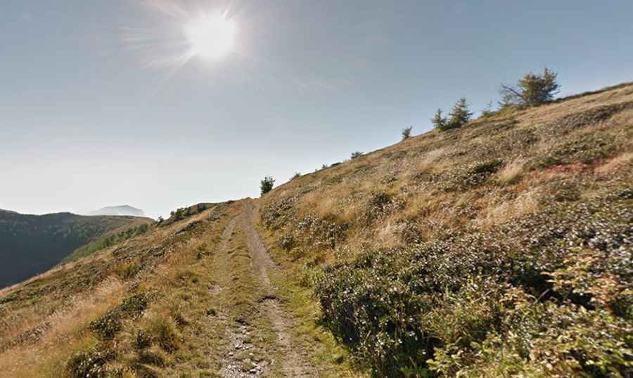 Military road from Monte Saccarello to Colle del Garezzo