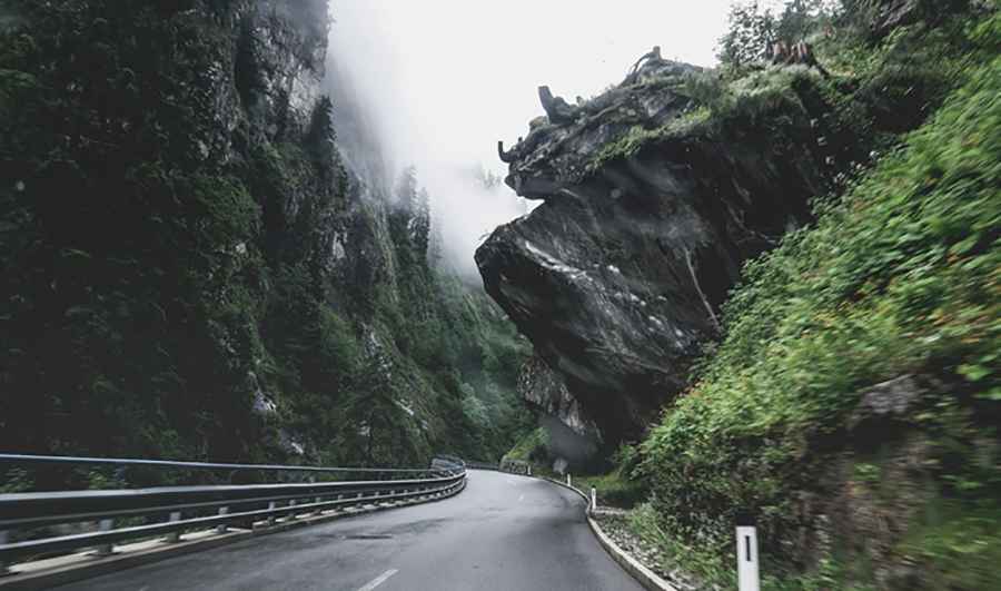 The Hidden Dangers of Rural and Mountainous Roads: Why Drivers Must Be Extra Cautious