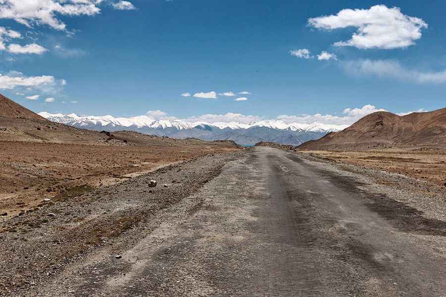 Uy-Bulak Pass
