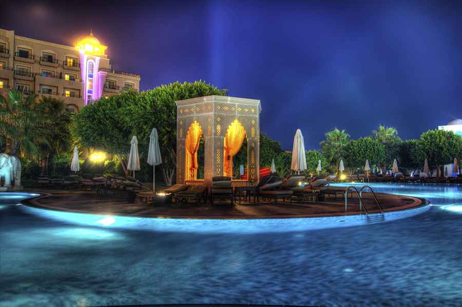 Cost-effectiveness of hotel apartments vs. traditional leases