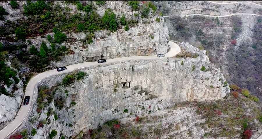 Qingtianhe Wall-Hung Cliff Road