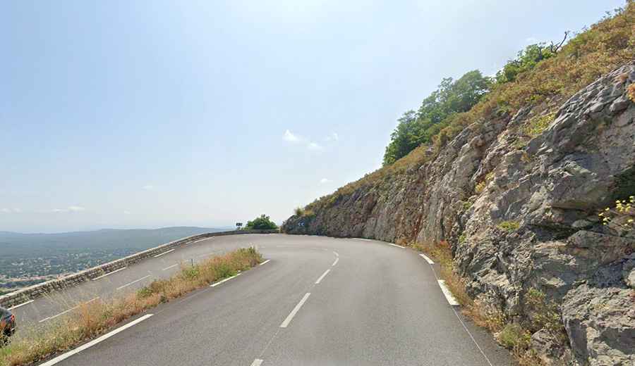 D5 road