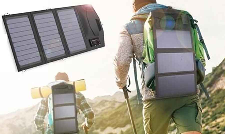 A Traveler’s Guide to Using Portable Solar Panels on Remote and Dangerous Roads