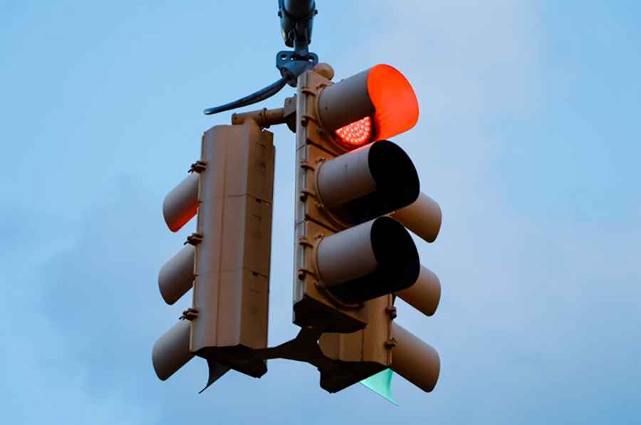 Who Should You Contact About a Traffic Signal That Keeps Malfunctioning?